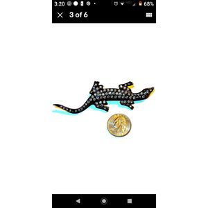 Lot of 2 VINTAGE ESTATE BROOCHES